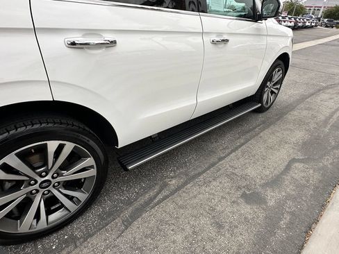 Used 2020 Ford Expedition Limited w/ Equipment Group 302A AWD/4WD image 20