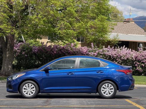 Used 2021 Hyundai Accent SE image 8