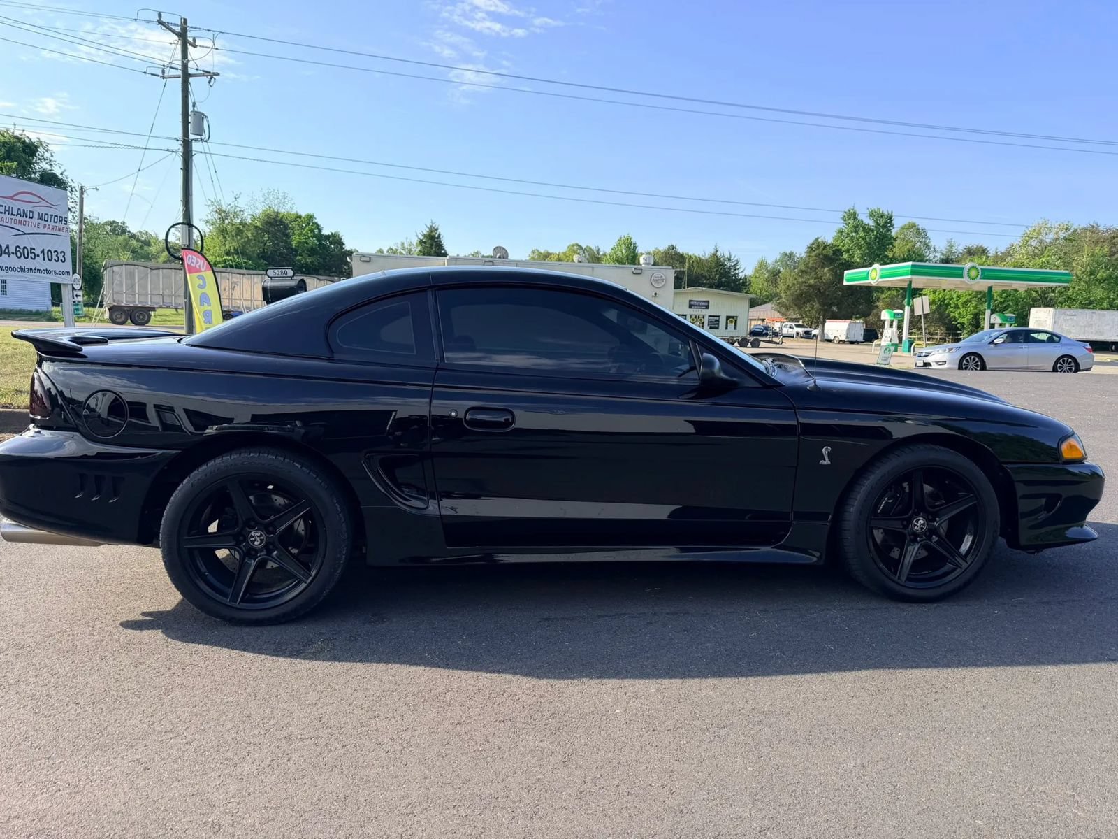 Used 1998 Ford Mustang Cobra RWD image 11