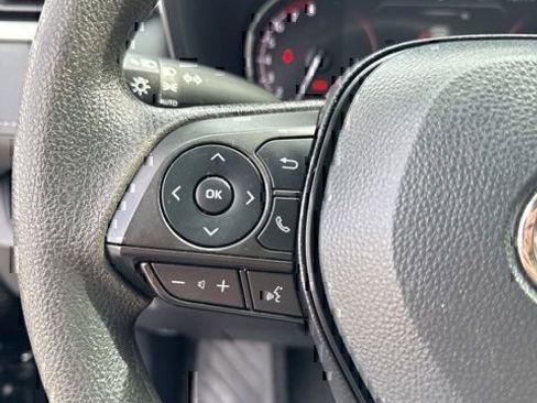 Certified 2025 Toyota RAV4 XLE AWD/4WD image 22