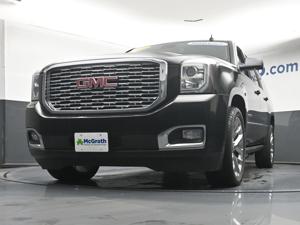 Used 2020 GMC Yukon XL Denali w/ Denali Premium Package AWD/4WD image 7