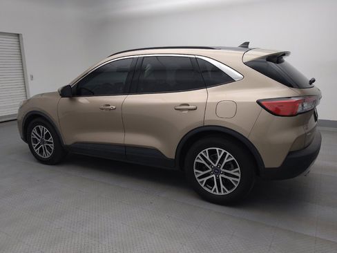 Used 2021 Ford Escape SEL w/ Technology Package image 3