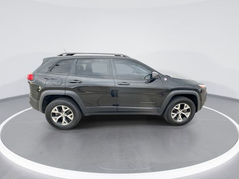 Used 2015 Jeep Cherokee Trailhawk w/ Comfort/Convenience Group image 9