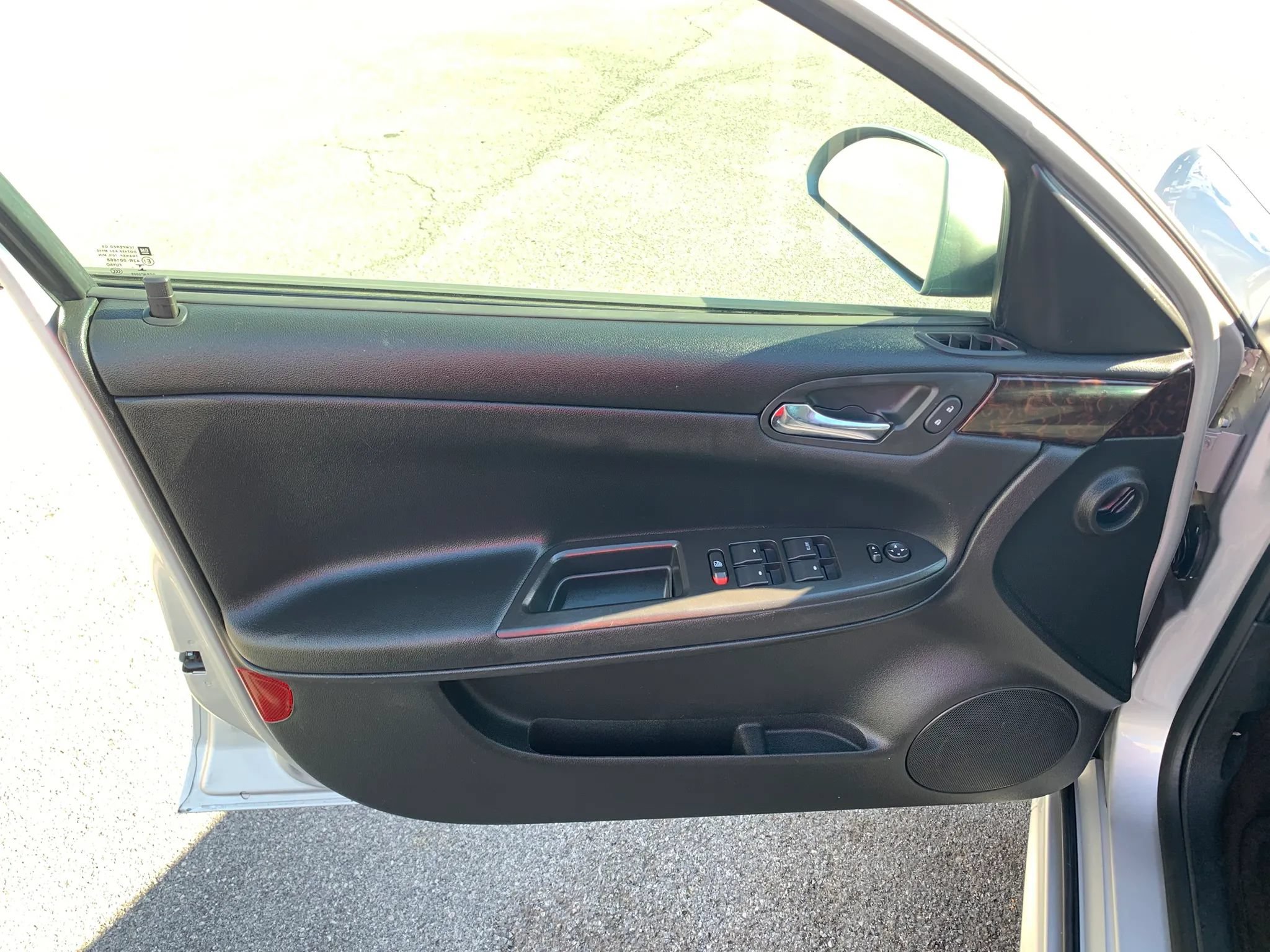 Used 2015 Chevrolet Impala Limited LS FWD image 8