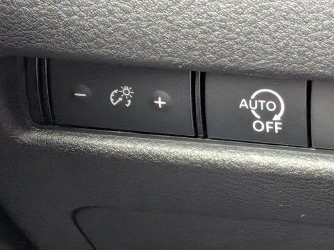 Certified 2024 Nissan Rogue S FWD image 22