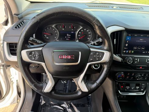 Used 2019 GMC Terrain SLT AWD/4WD image 16