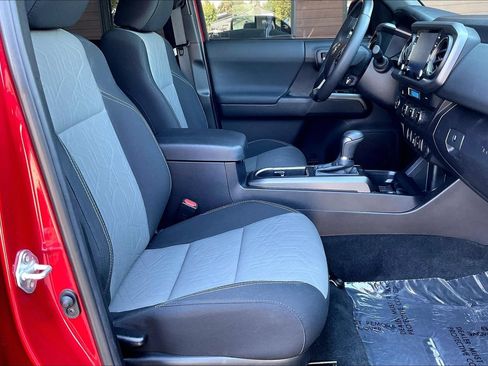 Used 2021 Toyota Tacoma SR5 RWD image 24