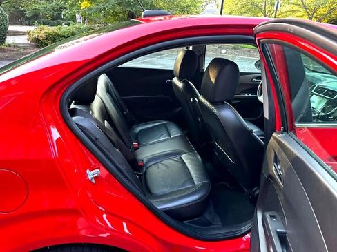 Used 2017 Chevrolet Sonic Premier image 33