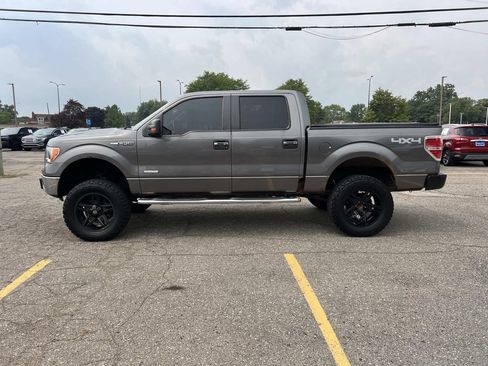 Used 2011 Ford F150 XLT w/ XLT Chrome Pkg AWD/4WD image 2