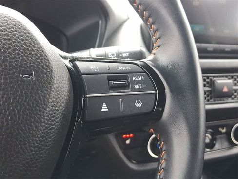 Certified 2025 Honda HR-V Sport image 18