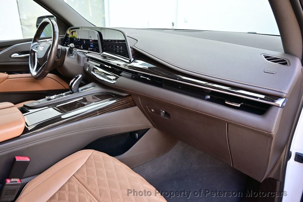 Used 2021 Cadillac Escalade Premium Luxury RWD image 57