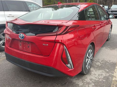 Used 2021 Toyota Prius Prime XLE image 7
