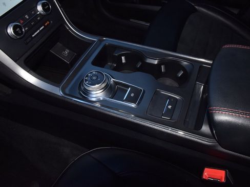 Certified 2022 Ford Edge ST-Line image 30