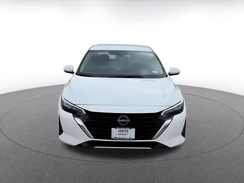 Used 2025 Nissan Sentra SV image 4