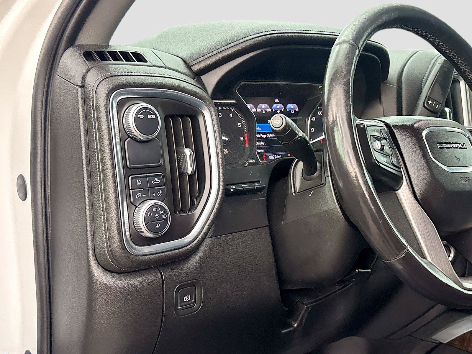 Used 2020 GMC Sierra 1500 Denali w/ Technology Package RWD image 10