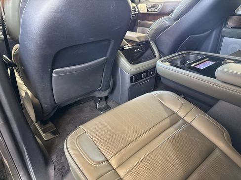 Certified 2023 Lincoln Navigator Black Label AWD/4WD image 28