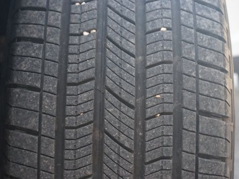 Used 2023 Jeep Grand Cherokee Laredo w/ Luxury Tech Group I image 37