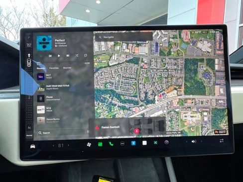 Used 2024 Tesla Model X Plaid image 19