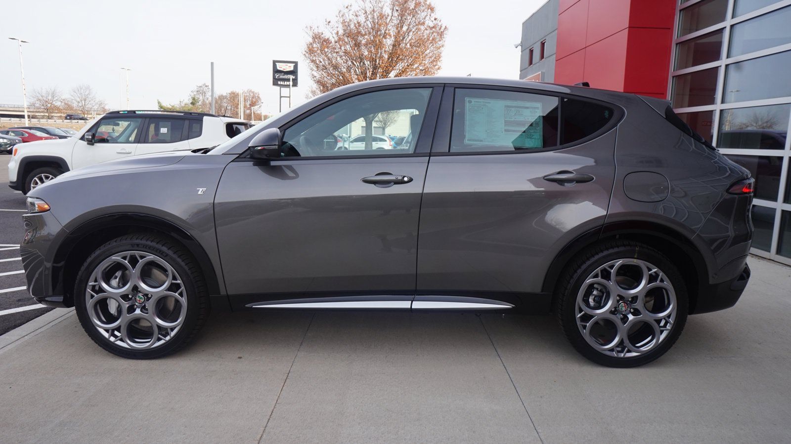 Used 2024 Alfa Romeo Tonale Ti w/ Active Assist Package AWD/4WD image 6