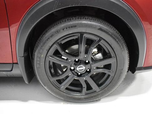 Certified 2023 Nissan Kicks SR FWD image 10