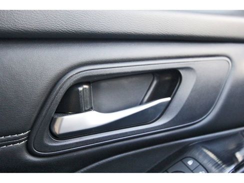 Used 2024 Nissan Rogue SV w/ SV Premium Package image 16