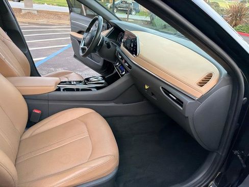 Used 2021 Hyundai Sonata Limited w/ Preferred Accessory Package FWD image 59