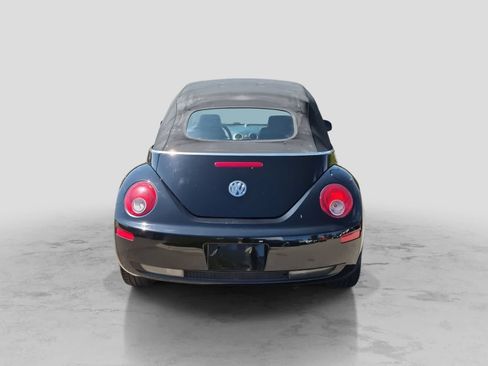 Used 2007 Volkswagen Beetle Convertible w/ Package 1 FWD image 7
