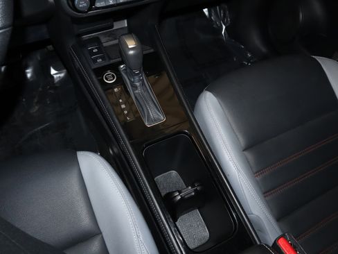 Used 2021 Nissan Kicks SR w/ SR Premium Package image 30