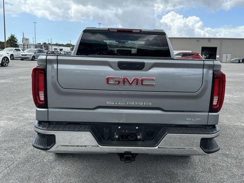 Used 2025 GMC Sierra 1500 SLT AWD/4WD image 8