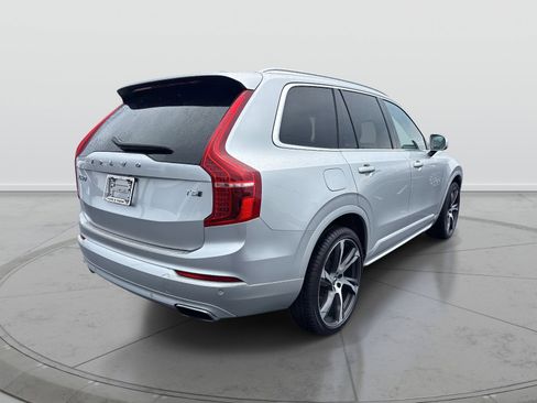 Used 2020 Volvo XC90 T5 Momentum w/ Advanced Package image 5