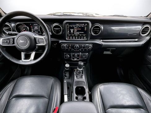 Certified 2022 Jeep Wrangler Unlimited Sahara image 15