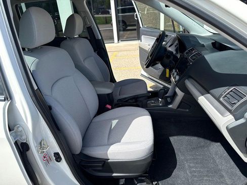Used 2018 Subaru Forester 2.5i Premium AWD/4WD image 16