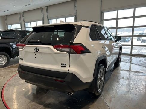 New 2025 Toyota RAV4 XLE image 7