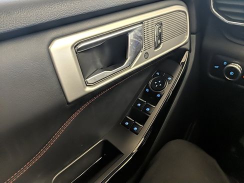 Certified 2023 Ford Explorer ST-Line image 28