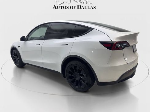 Used 2023 Tesla Model Y Long Range AWD/4WD image 9