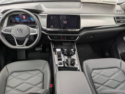 New 2026 Volkswagen Atlas Cross Sport SE image 10