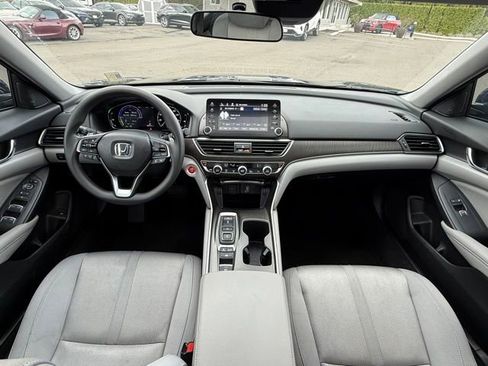 Used 2018 Honda Accord EX image 24
