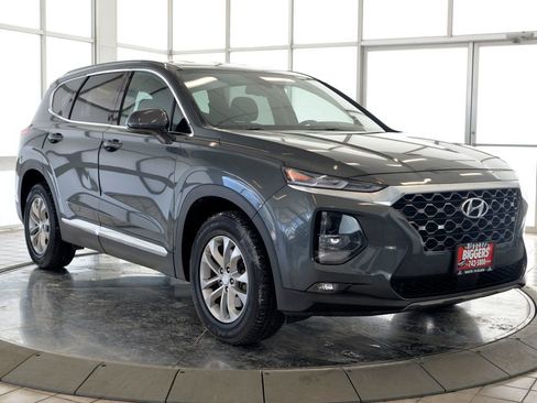 Used 2020 Hyundai Santa Fe SEL image 2