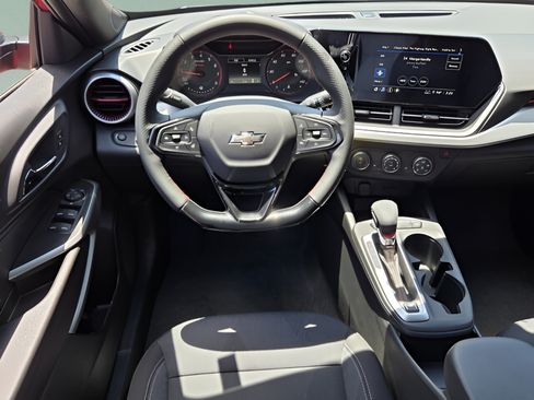 New 2026 Chevrolet Trax RS w/ Sunroof Package FWD image 11