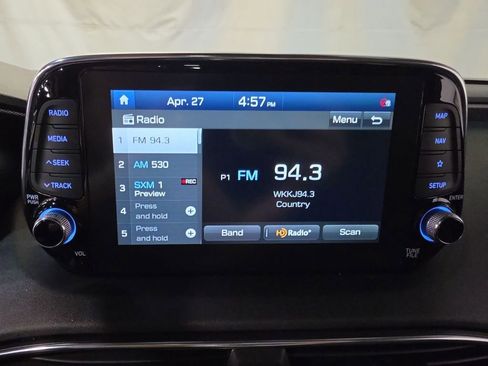 Used 2020 Hyundai Santa Fe Limited AWD/4WD image 12