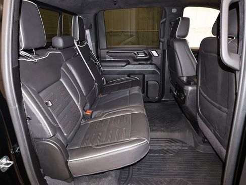 Used 2024 GMC Sierra 2500 AT4X w/ AT4X AEV Edition image 19