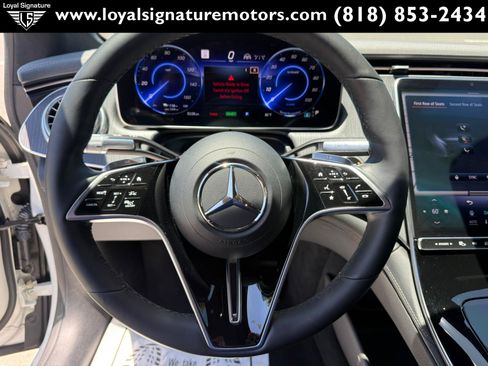 Used 2022 Mercedes-Benz EQS 450+ Sedan image 25