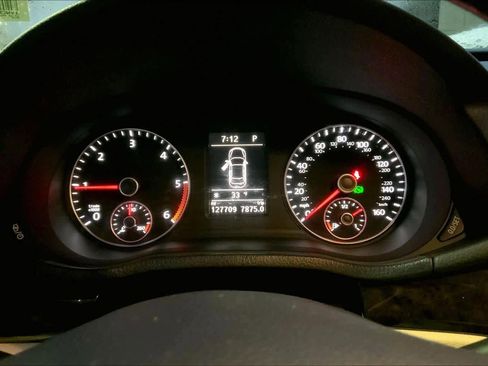 Used 2014 Volkswagen Passat TDI SEL Premium image 26