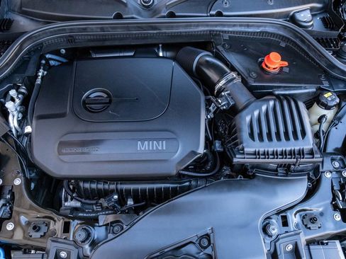 Used 2022 MINI Cooper 4-Door Hardtop image 32