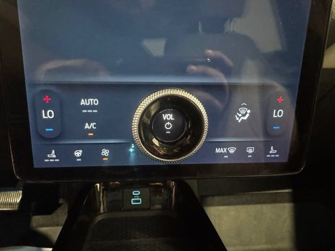 Used 2021 Ford Mustang Mach-E Premium AWD/4WD image 34