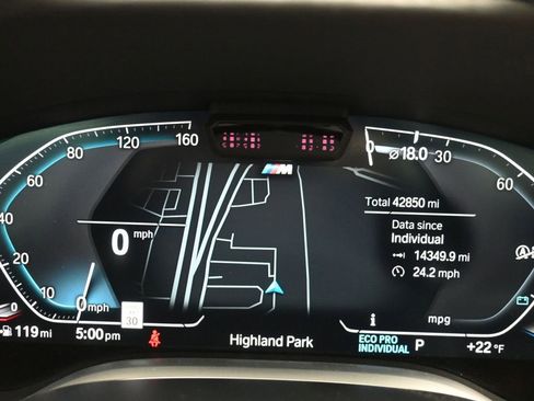 Used 2022 BMW 750i xDrive w/ Luxury Rear Seating Package image 12