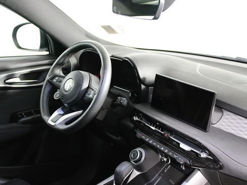 Used 2024 Alfa Romeo Tonale Ti w/ Active Assist Package image 22