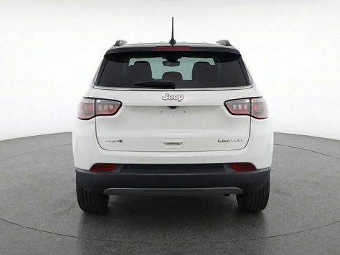 Used 2025 Jeep Compass Limited image 6