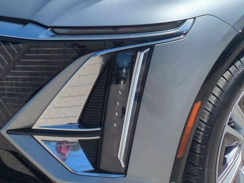 Certified 2024 Cadillac Lyriq Tech AWD/4WD image 26