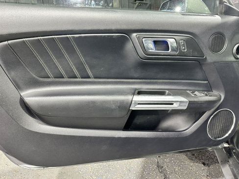 Used 2018 Ford Mustang Premium RWD image 12
